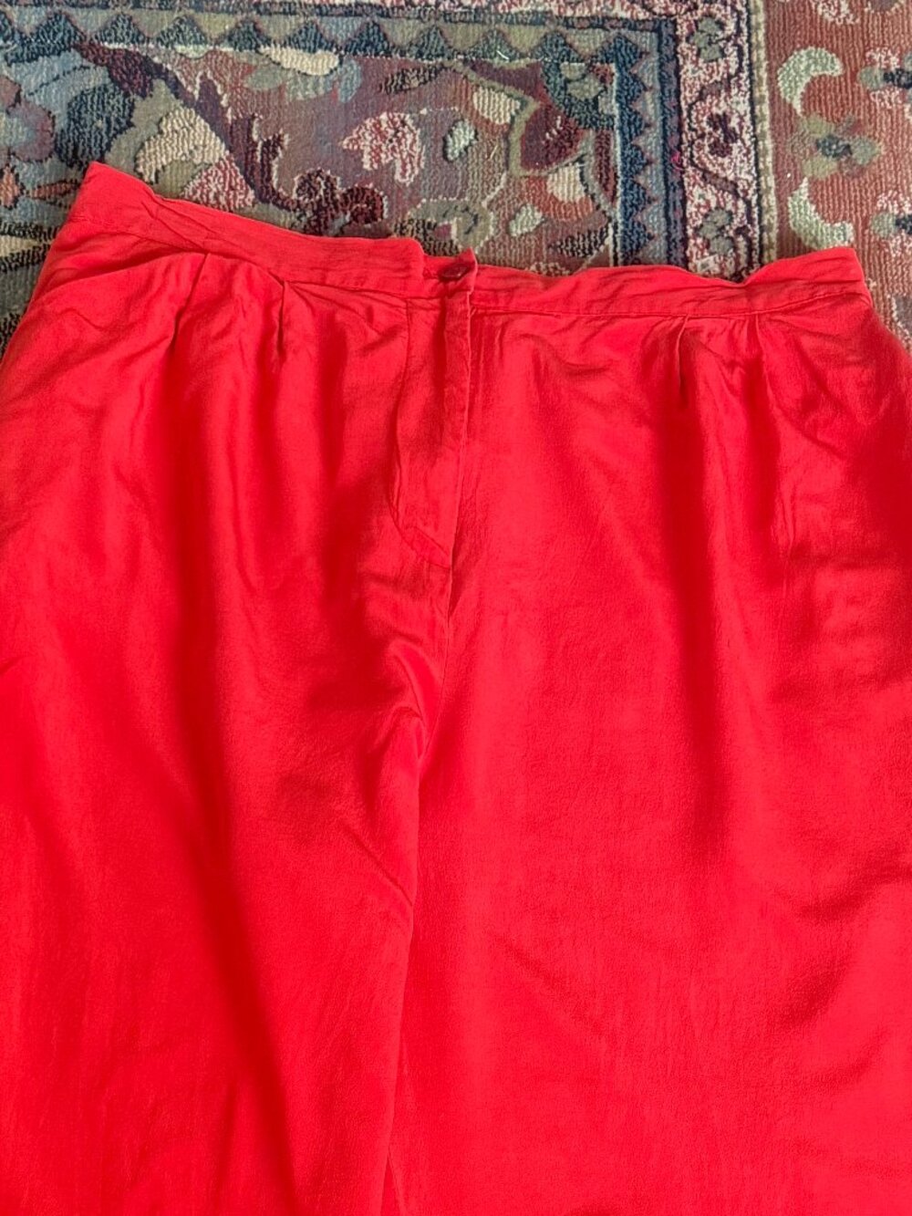 100% silk Spenser Jeremy pants. - Picture 2 of 5